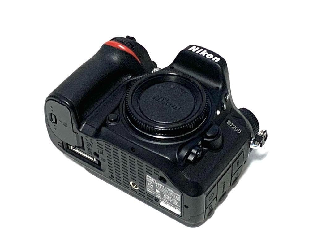 ☆撮影数220回以下☆Nikon D7200ボディマルチパックセットMB-D15