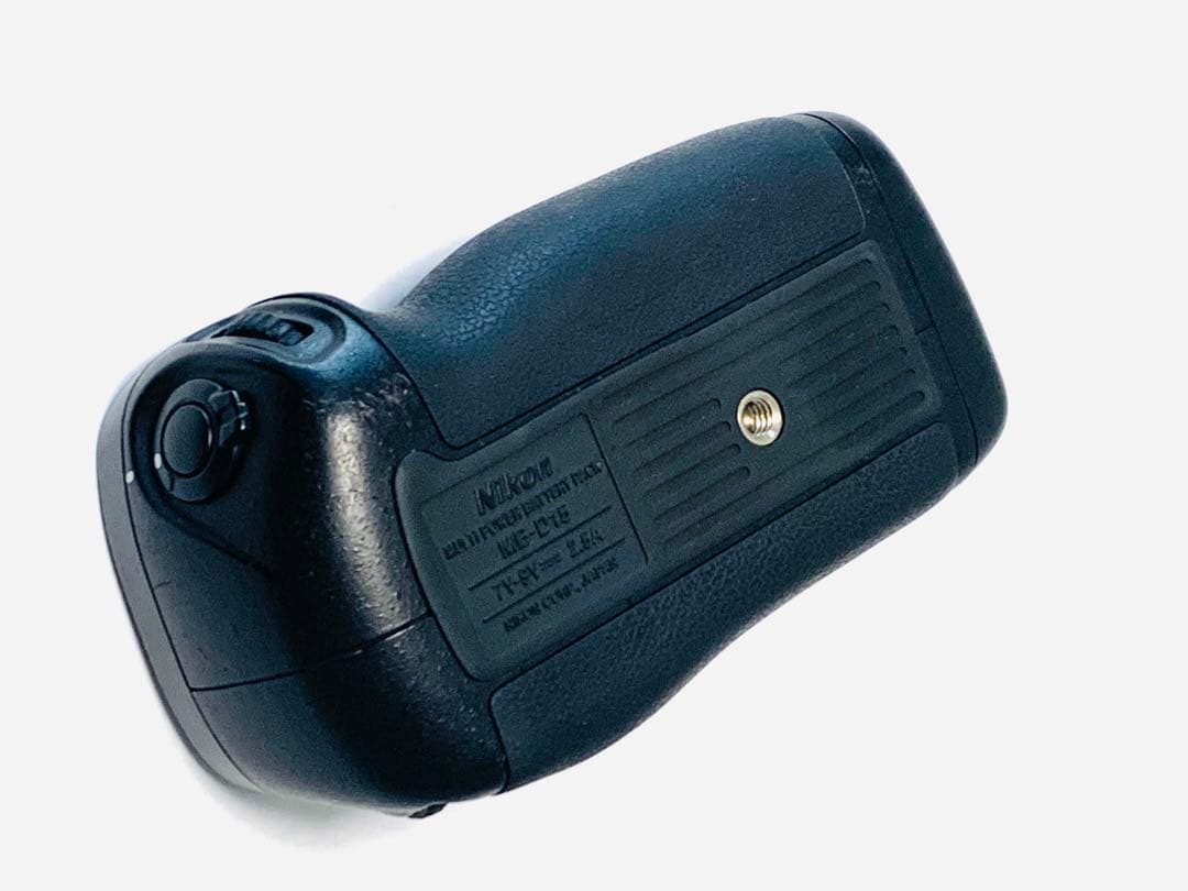 ☆撮影数220回以下☆Nikon D7200ボディマルチパックセットMB-D15