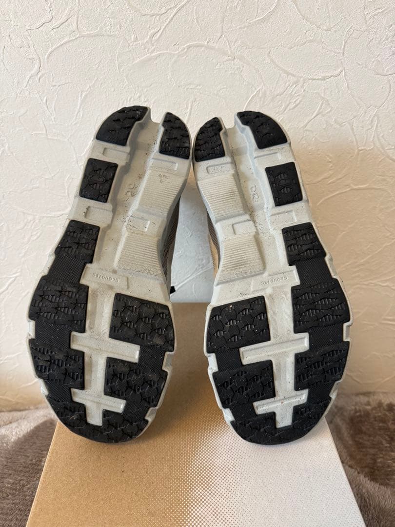 On クラウドモンスターハイパー　27.5cm