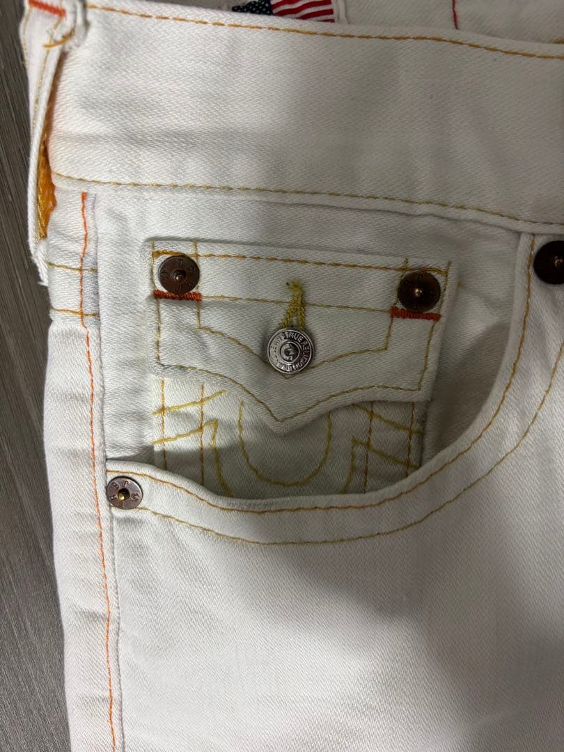 TRUE RELIGION ホワイトデニム　28