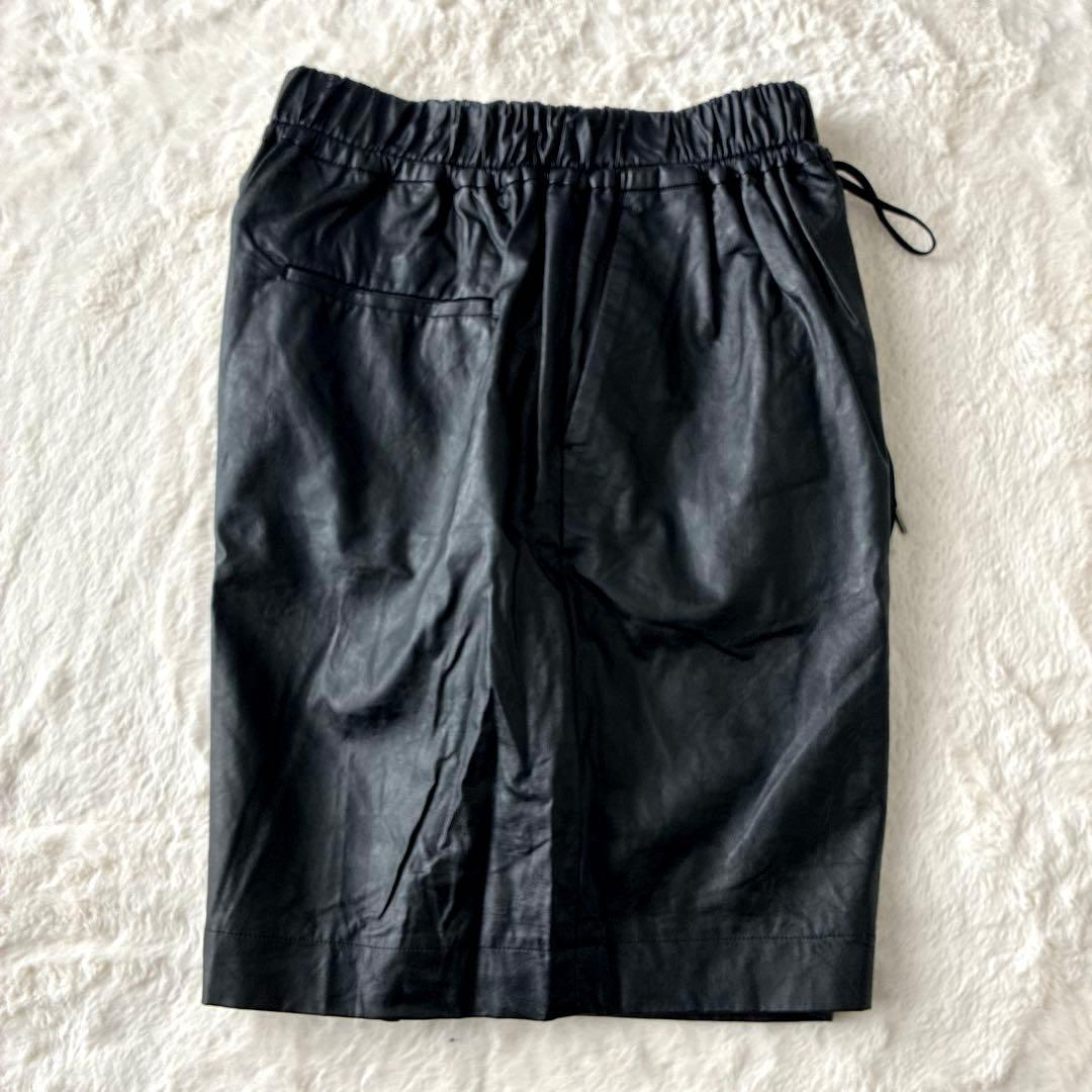美品✨SACRA サクラ 23AW フェイクレザー ショート パンツ ブラック