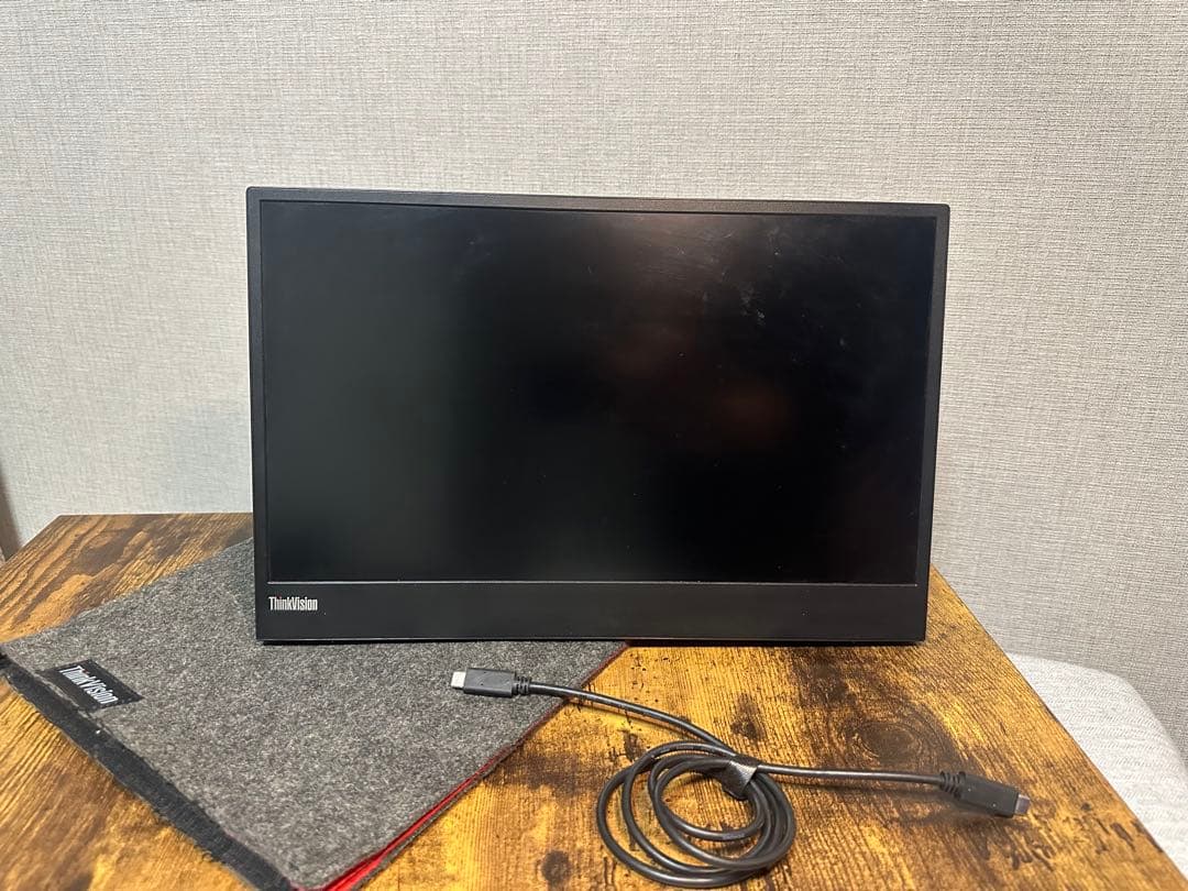 【セール中】即購入可　Lenovo ThinkVision M15モニター 本体