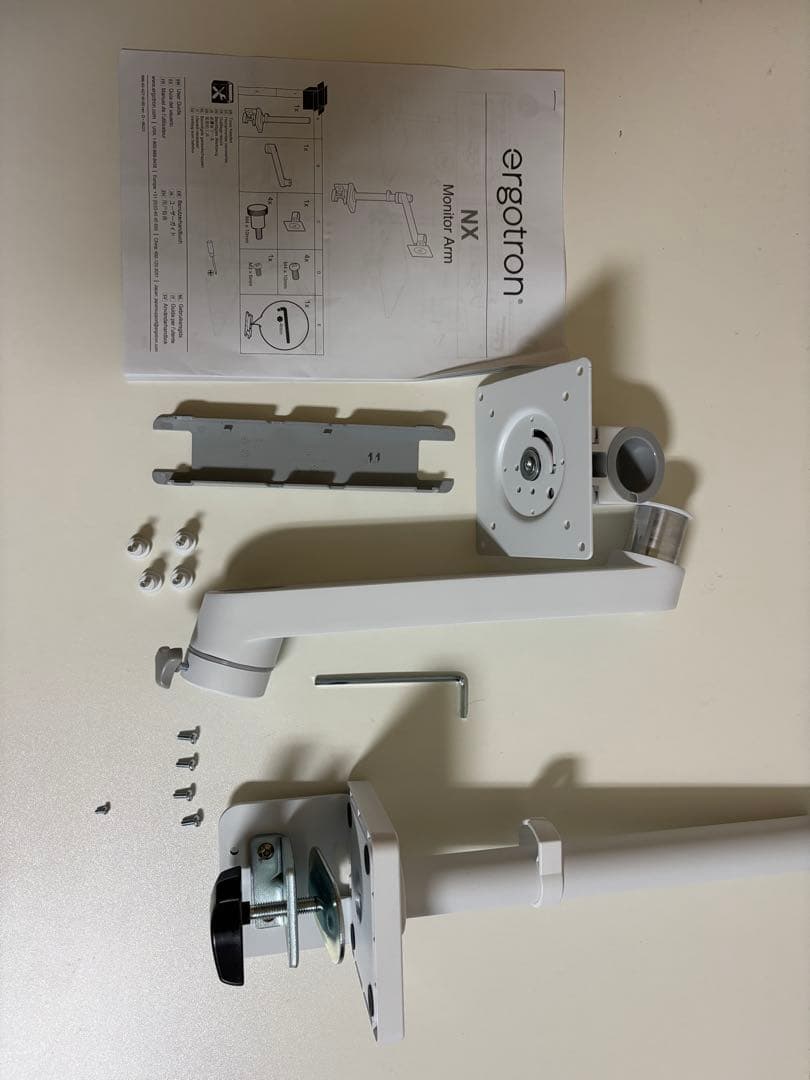 ergotron NXモニターアーム　ホワイト