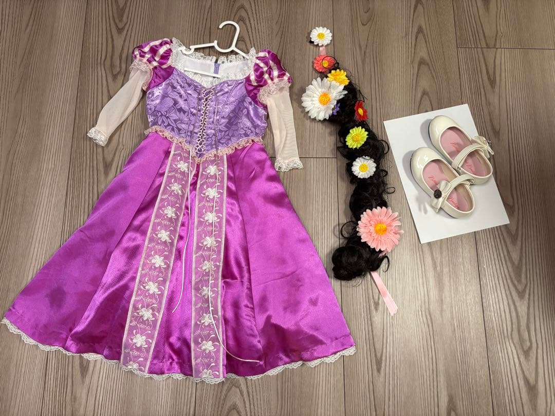 ディズニー　ビビディバビディブティック　公式ドレス ラプンツェル 100