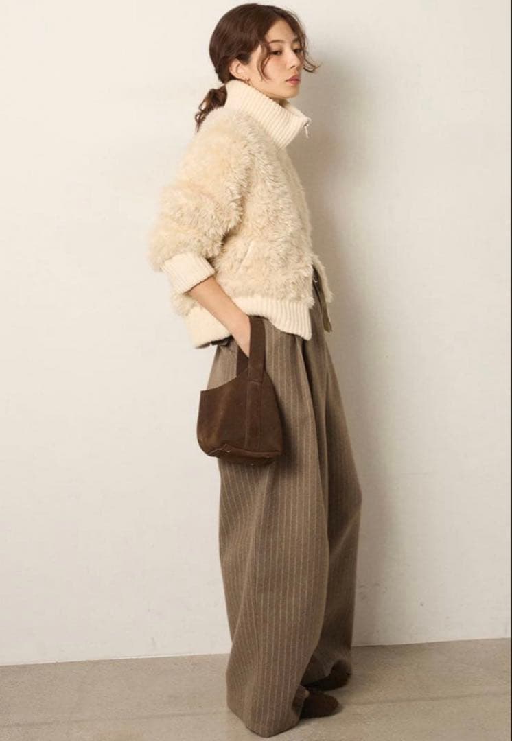 ESICA ハイネックボアブルゾン　ホワイト