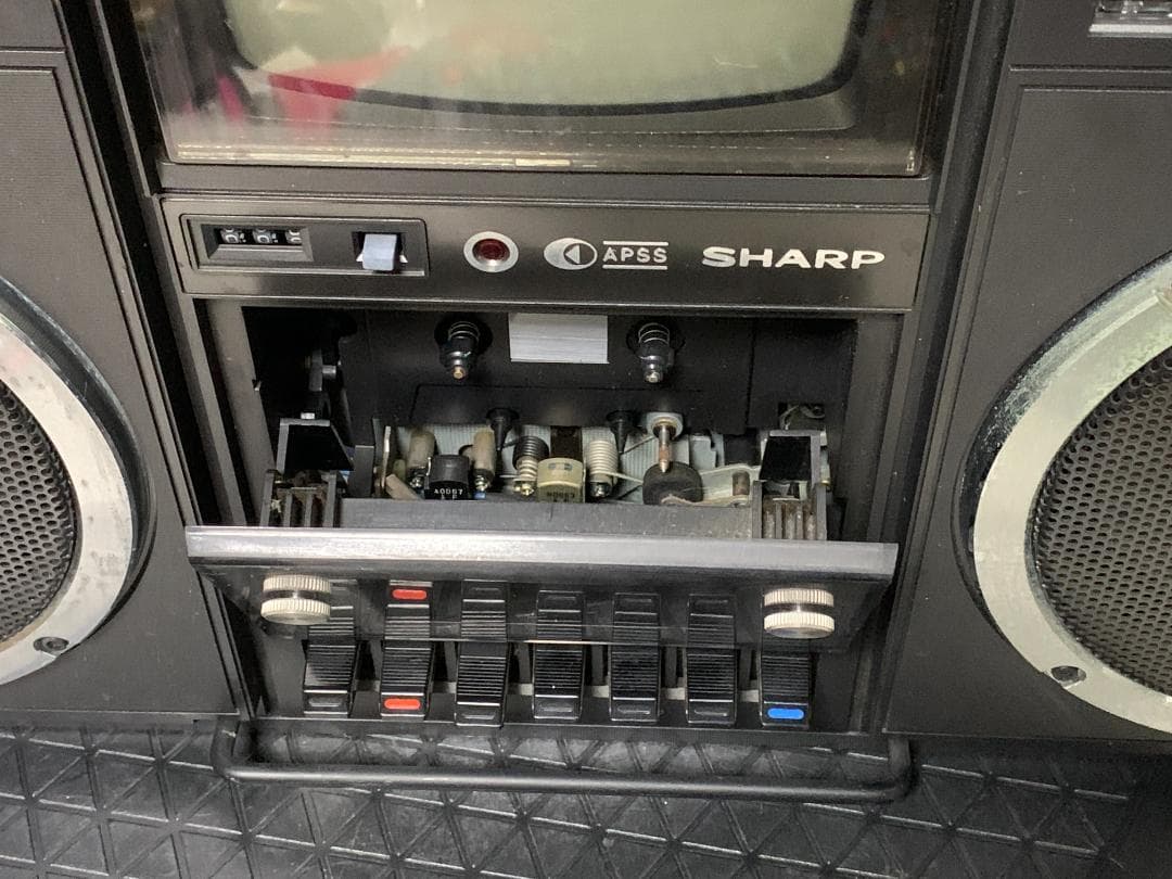 ラジオ・コンポ M8242 SHARP TV THE SEARCHER 5P-R2U