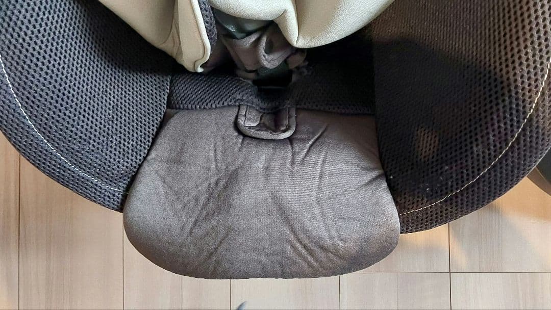 AILEBEBE KURUTTO4i チャイルドシート　2台セット　おまけつき