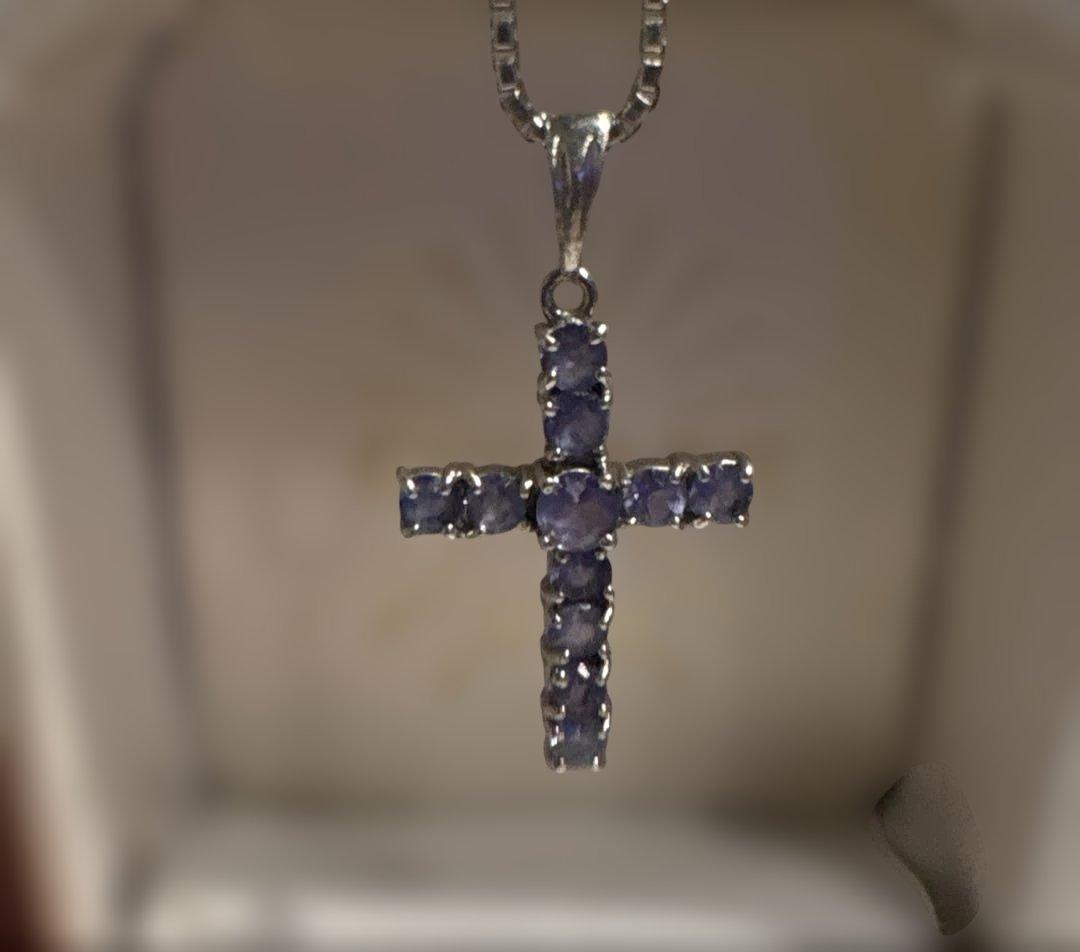 タンザナイト付きネックレストップ　pt900