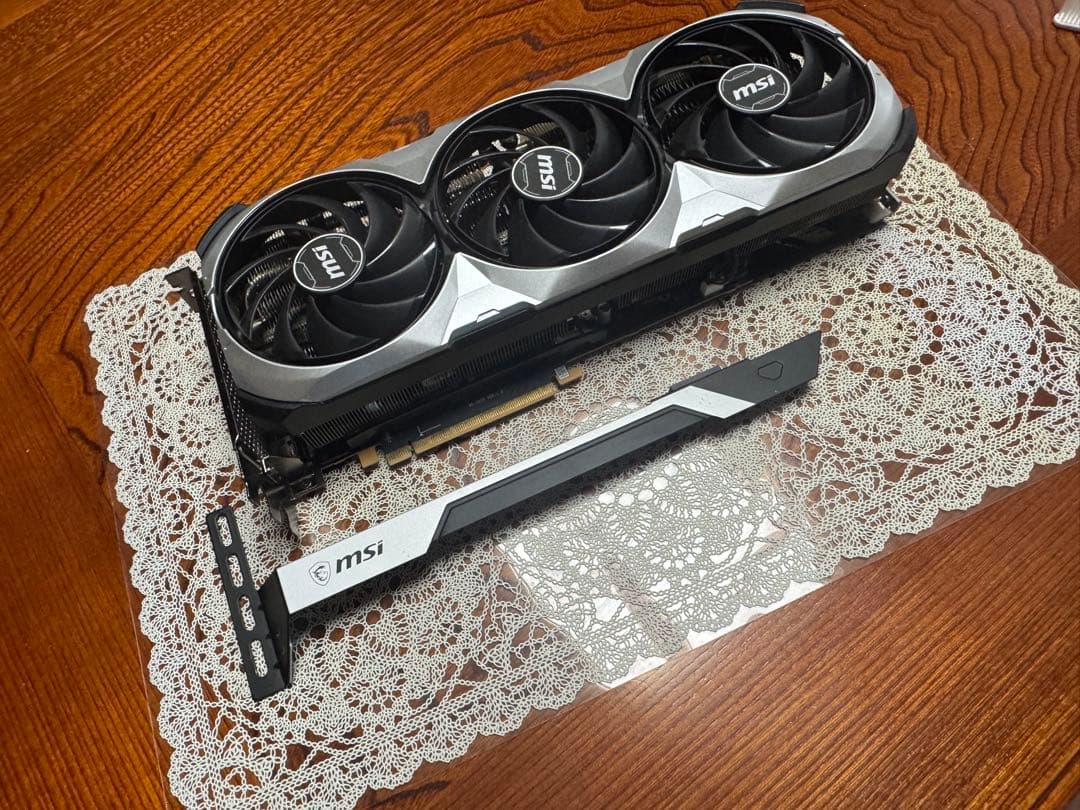 グラフィックボード・グラボ・ビデオカード MSI GeForce RTX 4090 VENTUS 3X E 24G OC