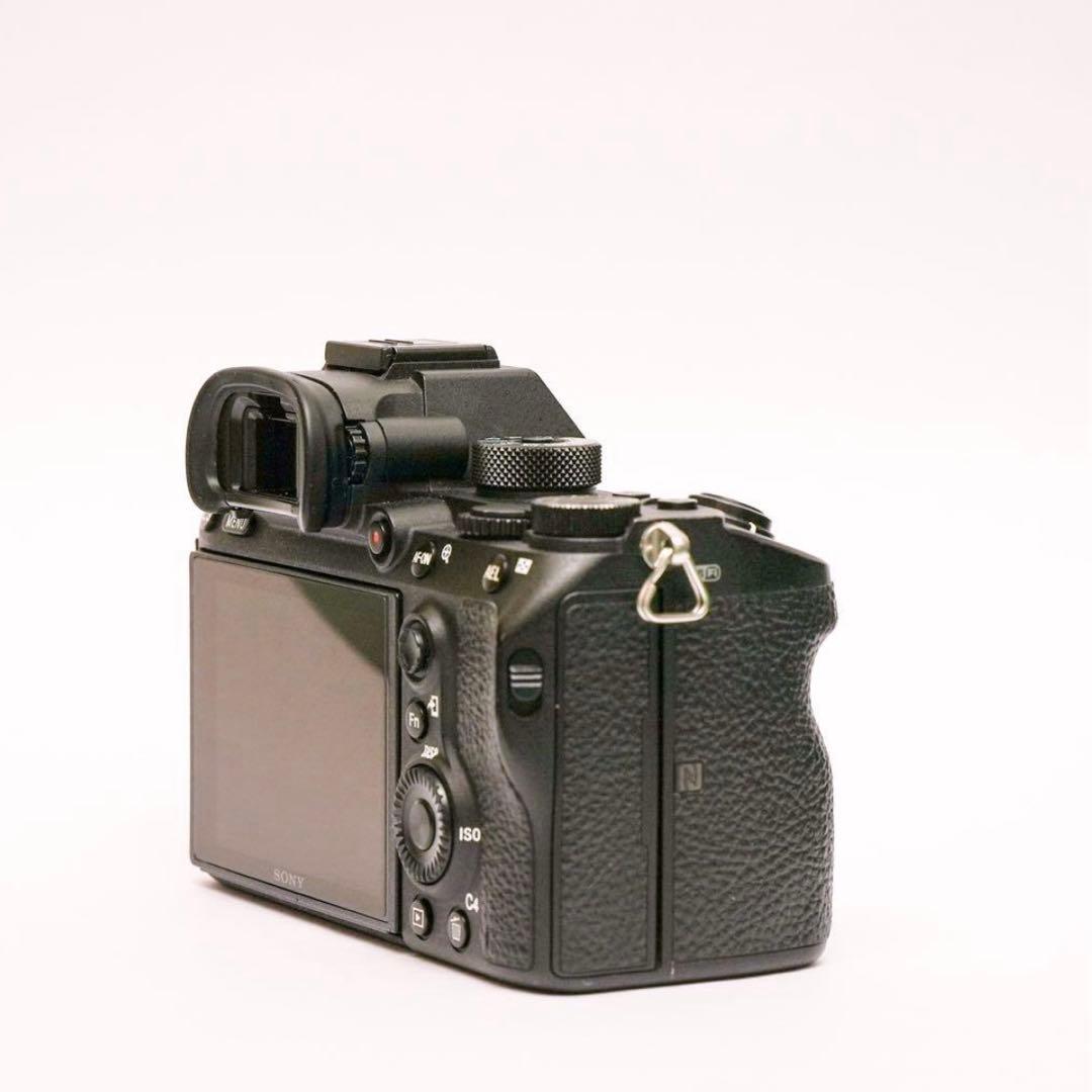 Sony α7R III ミラーレス一眼