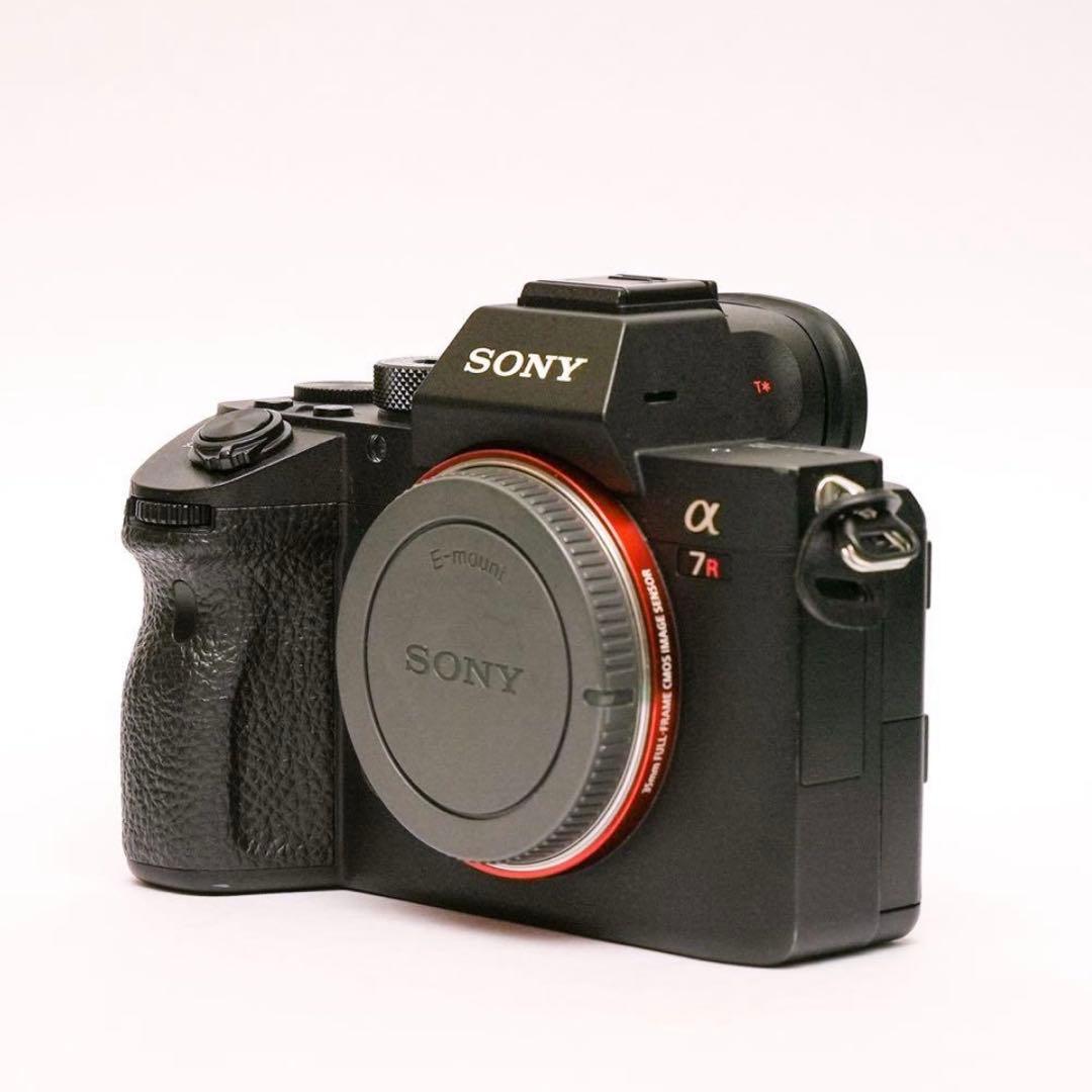 Sony α7R III ミラーレス一眼