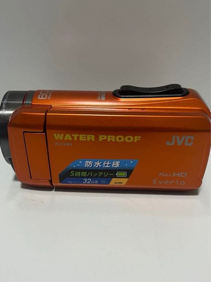 中古　美品　防水　ＪＶＣビデオカメラセット　オレンジ　箱無し