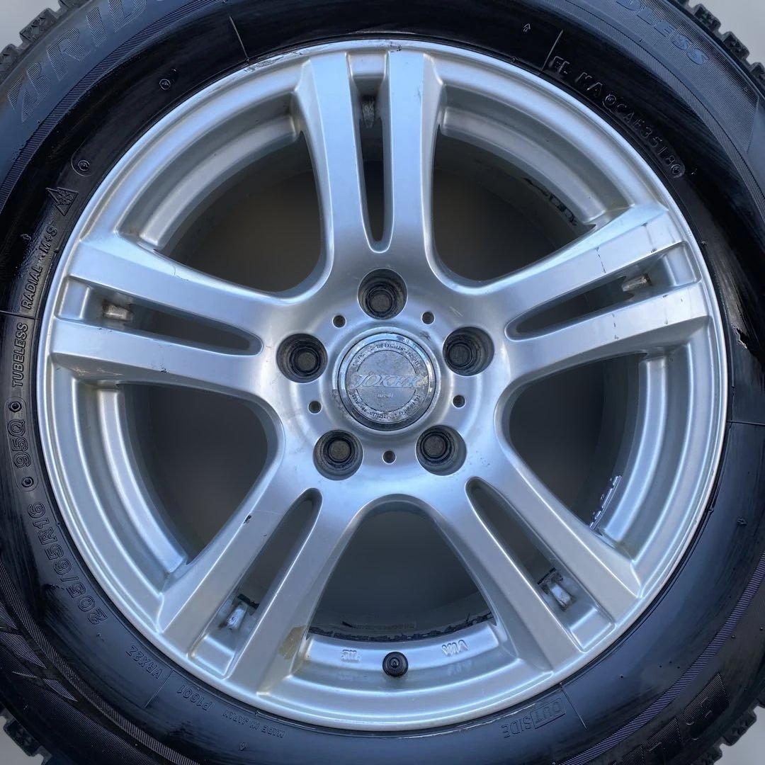 中古溝ありブリヂストンスタッドレスセット 205/65R16ヤリスクロス、セレナ