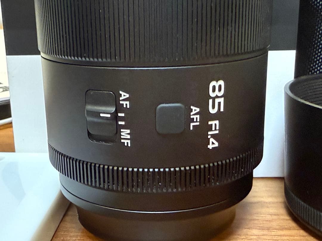 SIRUI AURORA 85mm F1.4 ①