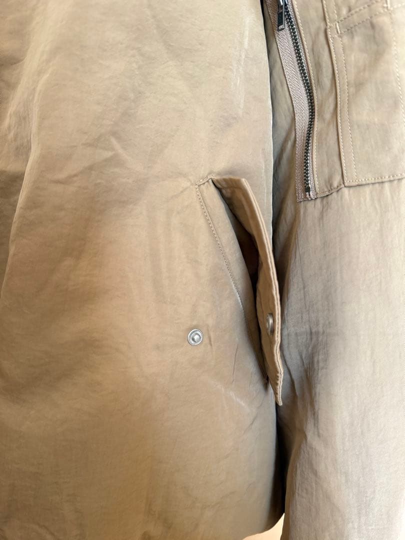 新品！　ディスコート　デタッチャブル2WAYメモリーボンバージャケット　ベージュ