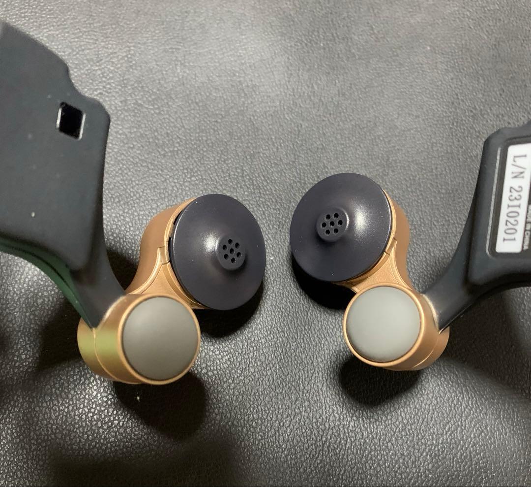 ココチモ きこえるホン ES-800KU