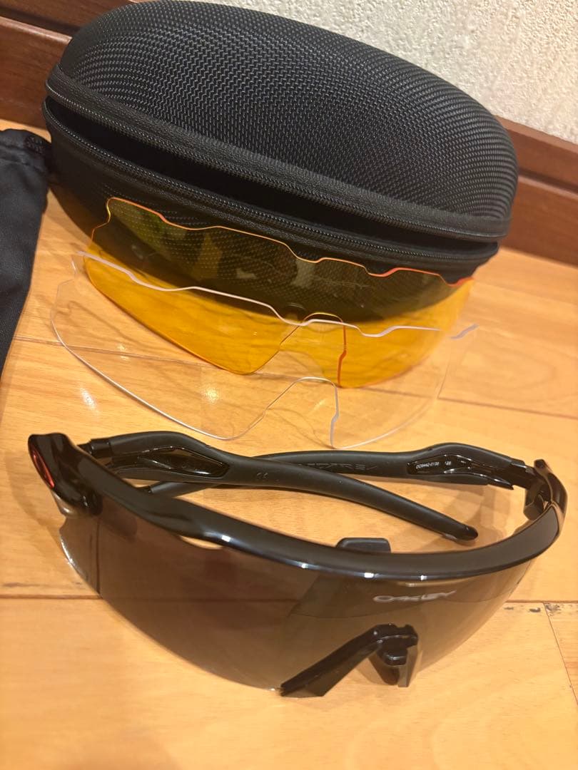 レンズ3枚セット　OAKLEY スポーツサングラス OO9441-0138