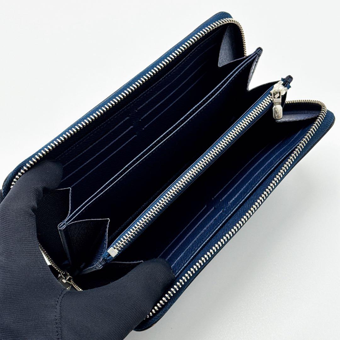 ルイヴィトン エピ ジッピーウォレット ラウンドジップ 青 ブルー シルバー