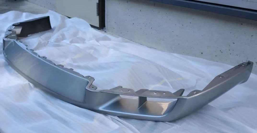 ｃ*ｕ様 BCNR33 後期型　平成９年式　純正　リップスポイラー