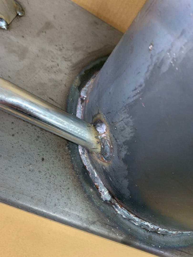 廃油ストーブ 煙突アダプタ付き80mm、100mm煙突使えます。