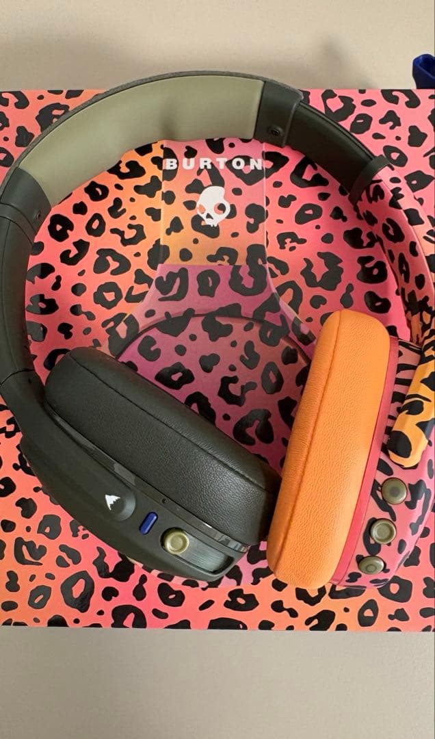 skullcandy crusher evo burtonコラボ