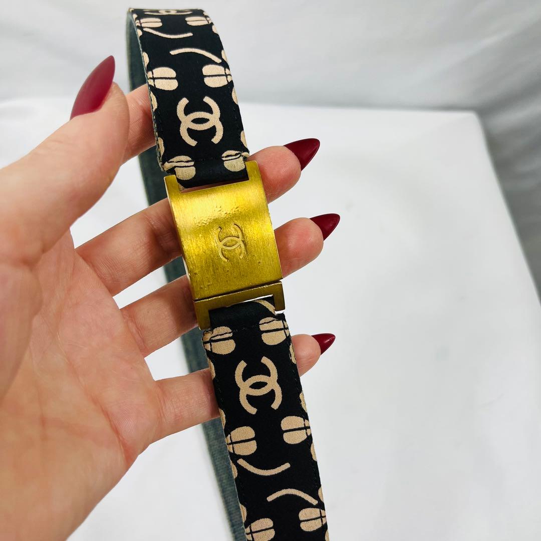 CHANEL シャネル　ロゴ入り ワンピースベルト