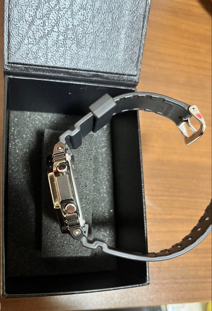 G-SHOCK-2100BB-1AJF デジタル腕時計