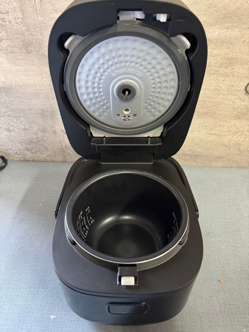 ☆e angle IHジャー炊飯器 ブラック