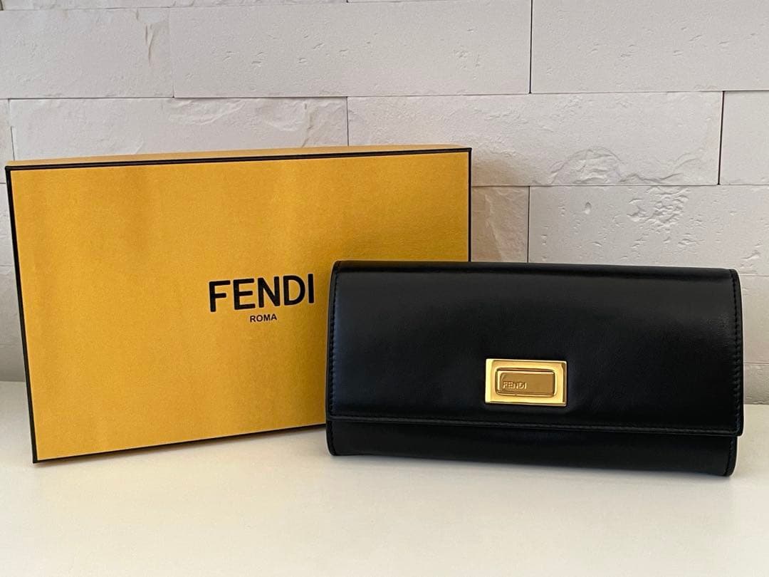 FENDI フェンディ ピーカブー レザー 長財布 黒