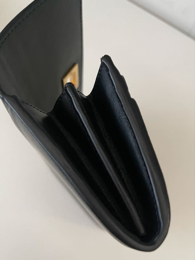 FENDI フェンディ ピーカブー レザー 長財布 黒