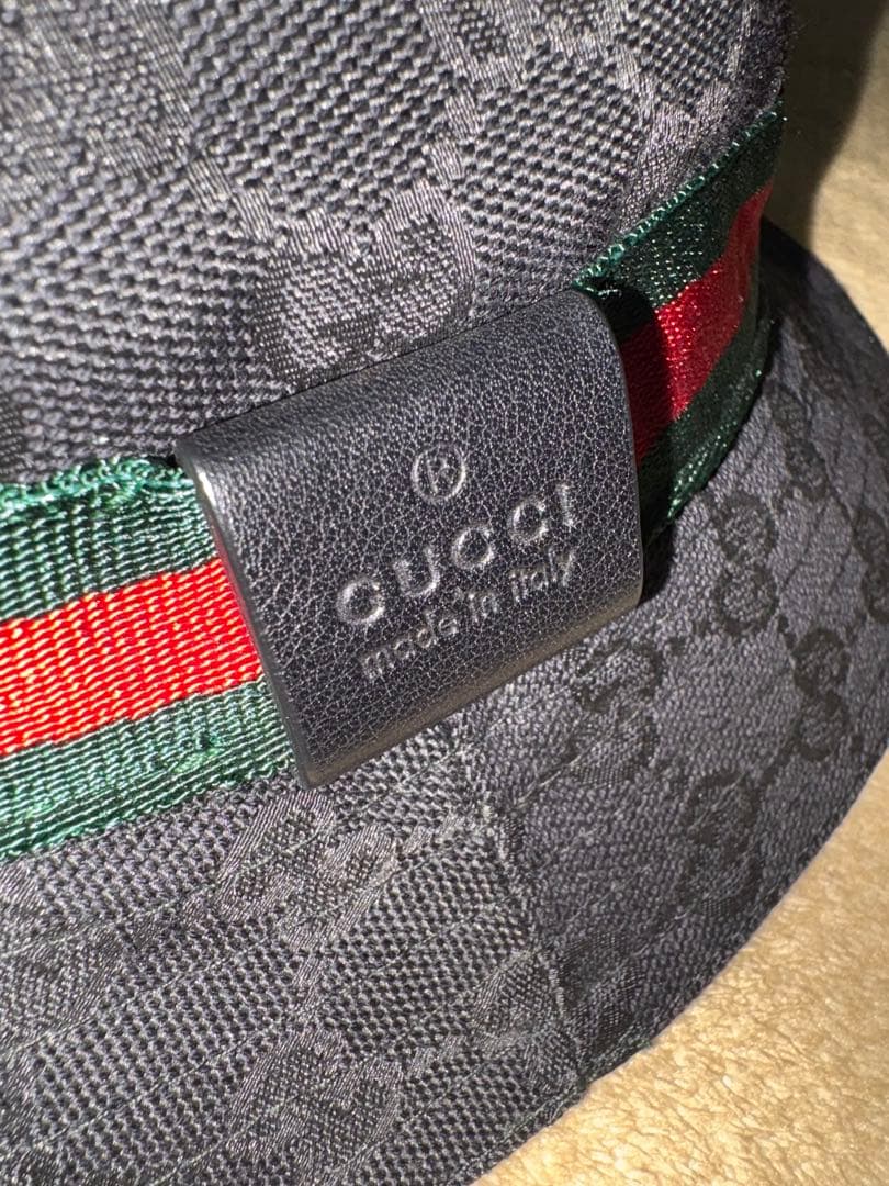 GUCCI ブラックバケットハット シェリーライン　GGパターン　Sサイズ