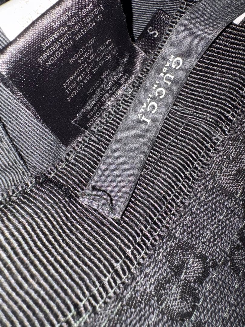 GUCCI ブラックバケットハット シェリーライン　GGパターン　Sサイズ