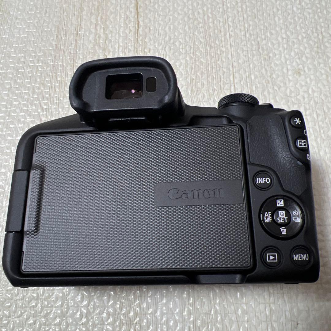 Canon EOS R50使用わずか／付属品完備／動作良好