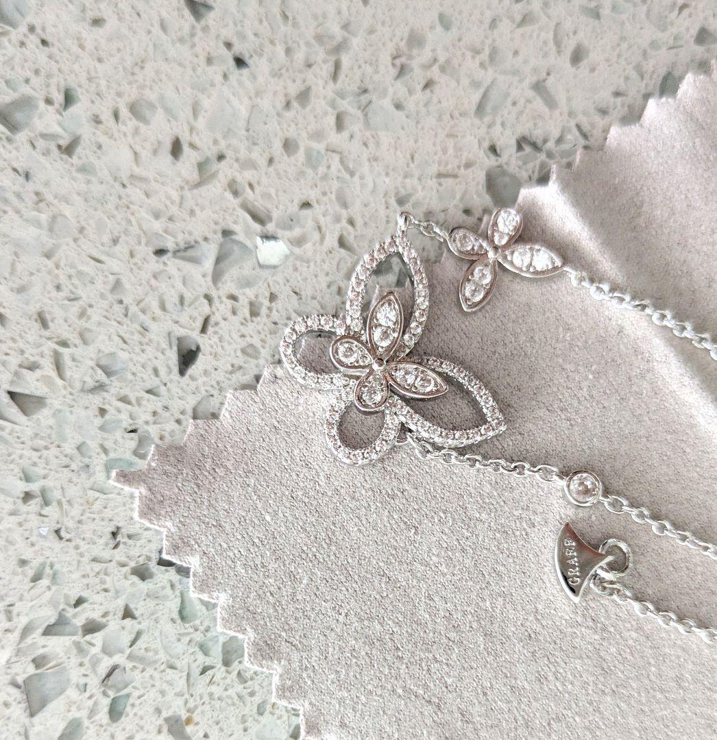 ダブルバタフライ　ネックレス