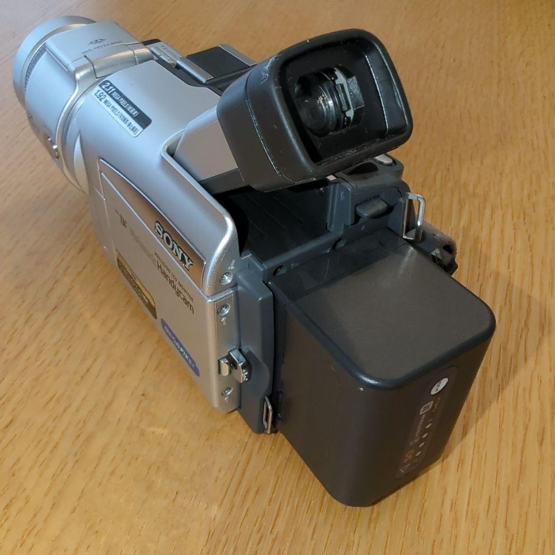 ソニー ハンディカム DCR-TRV70 【動作品・美品】