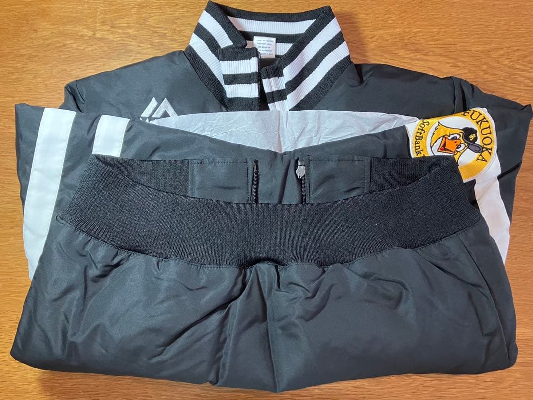 【新品・未使用】マジェスティック　ソフトバンクホークス　スタジアムジャンパー　S