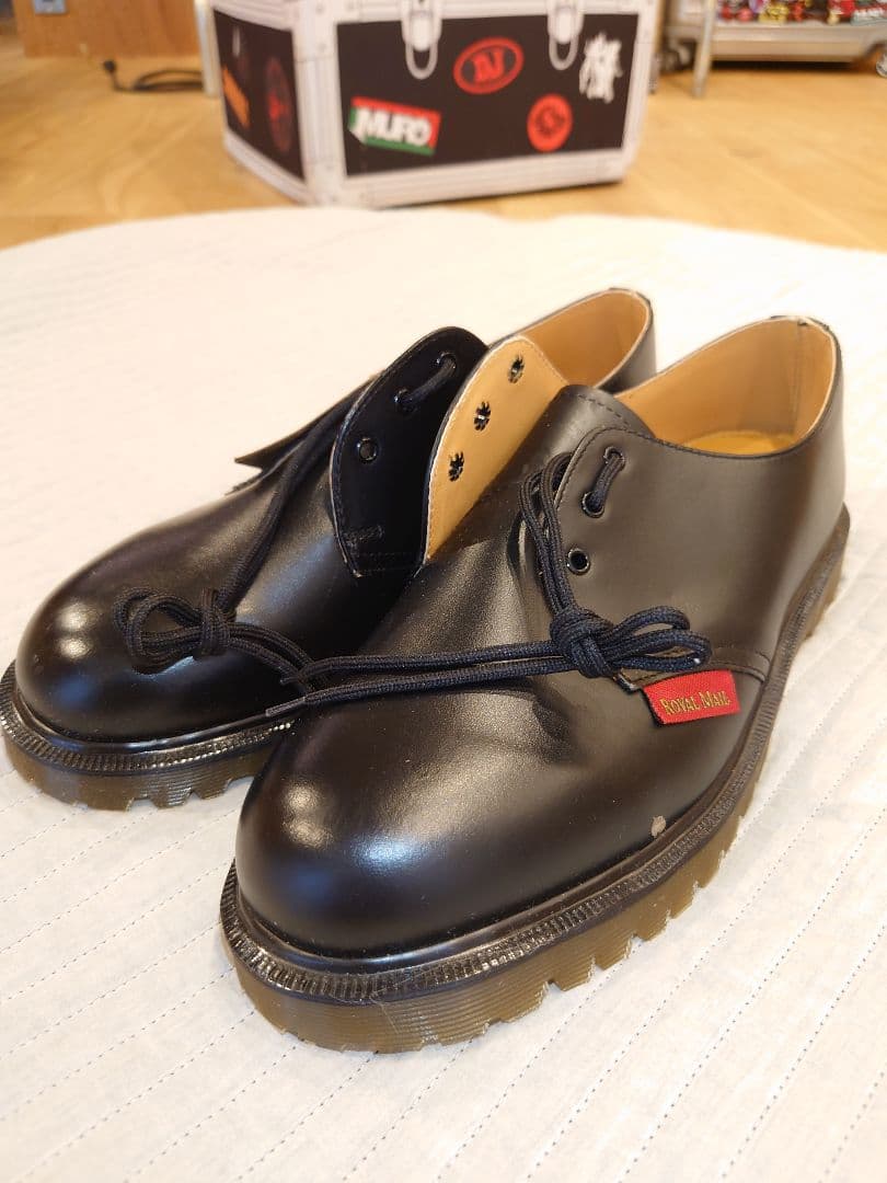 ナ*カ様 デッド 超レア Dr. Martens 3ホール ポストマンシューズ
