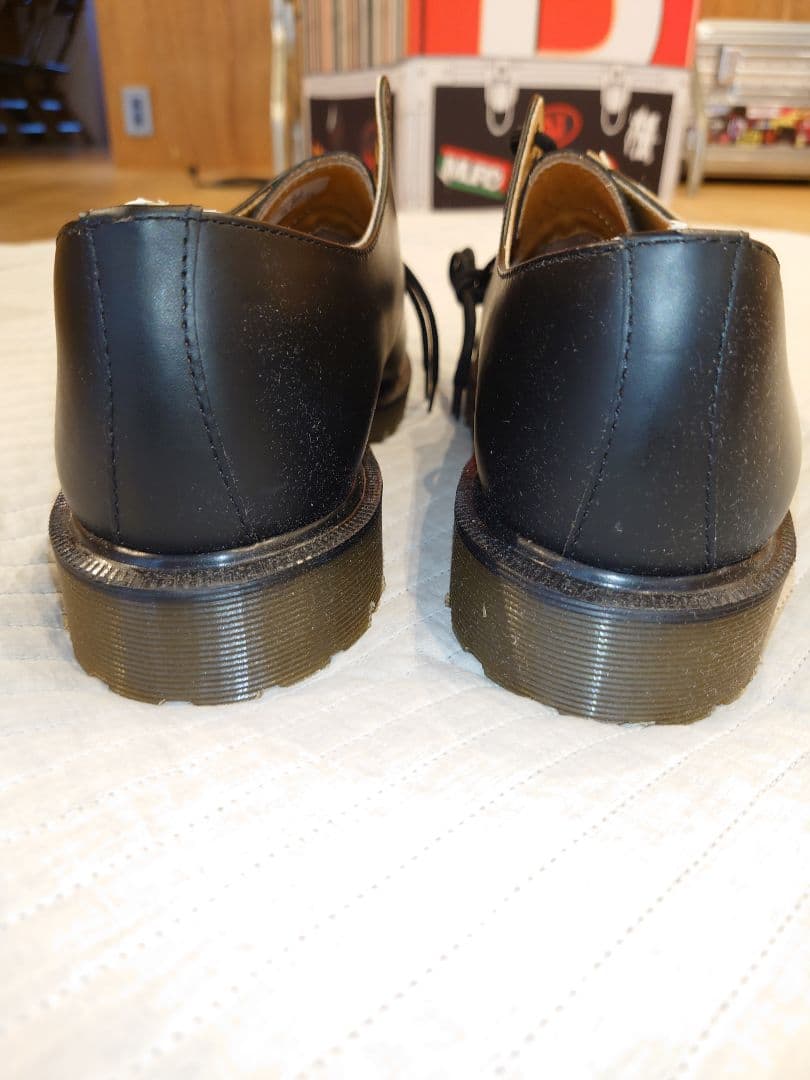 ナ*カ様 デッド 超レア Dr. Martens 3ホール ポストマンシューズ