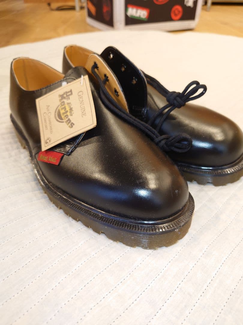 ナ*カ様 デッド 超レア Dr. Martens 3ホール ポストマンシューズ