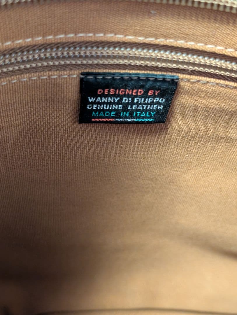 イル・ビゾンテ　レザーショルダーバッグ