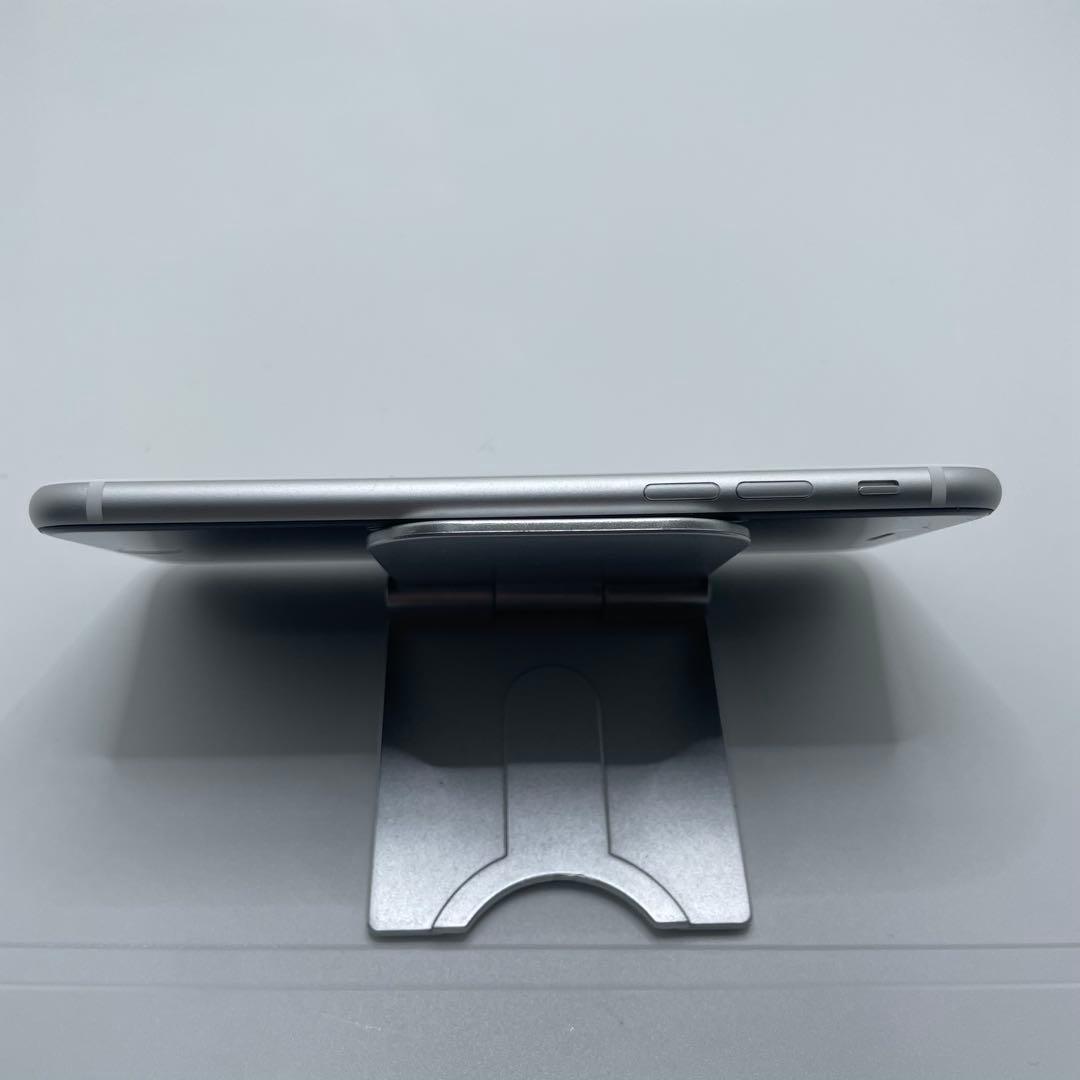 【格安美品】iPhone SE2 64GB simフリー本体 312