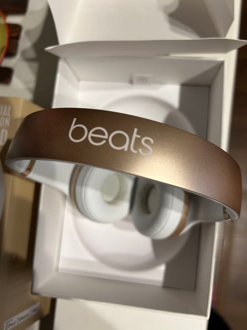 beats solo2 ビーツ　ヘッドホン　ヘッドフォン　ビーツソロ2