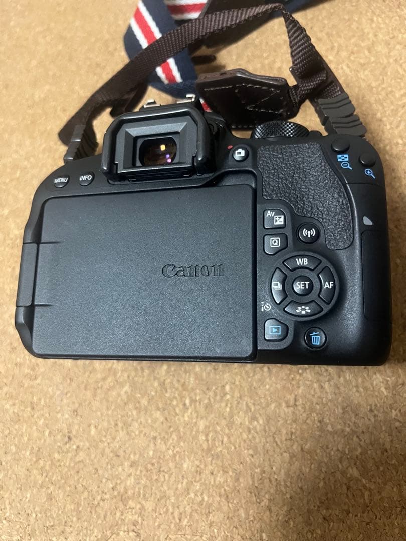 Canon EOS kiss X9i ダブルレンズセット　一眼レフ