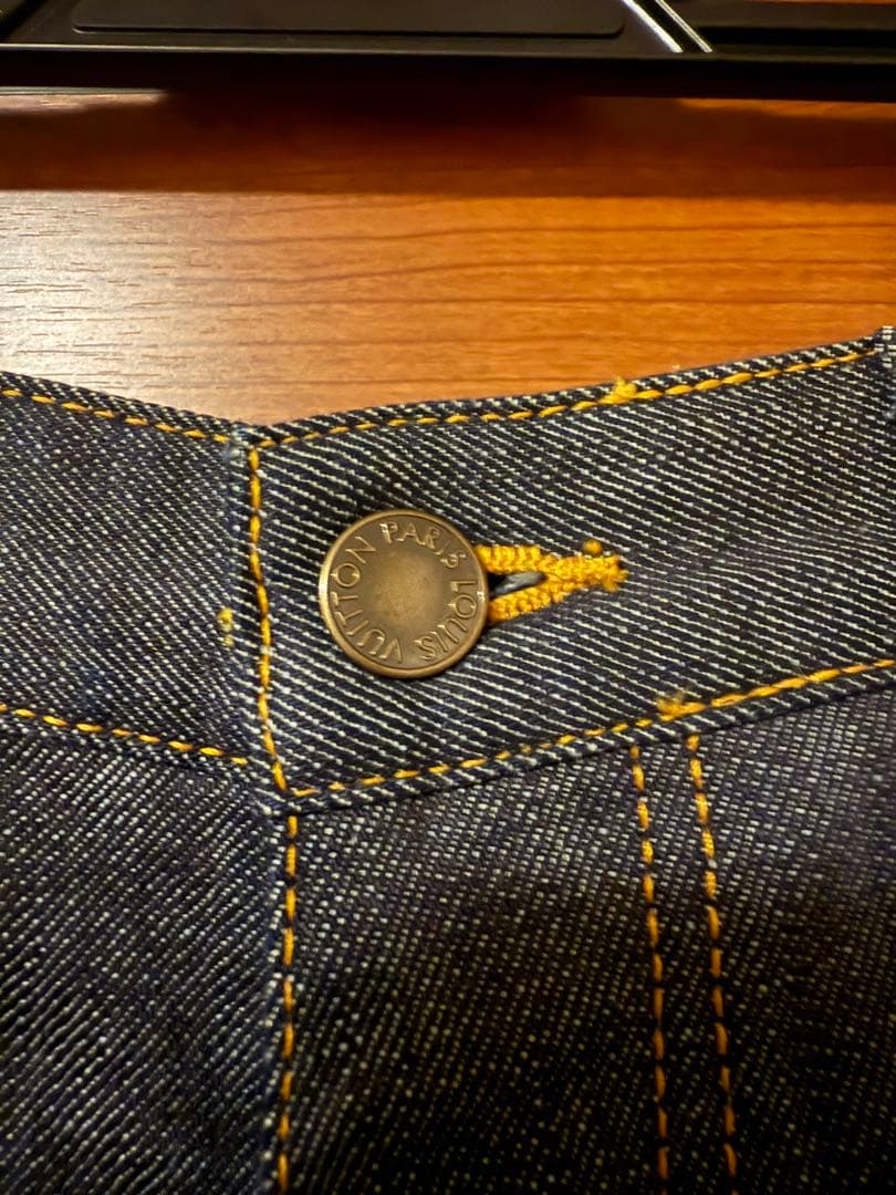 ルイヴィトン　デニムショートパンツ