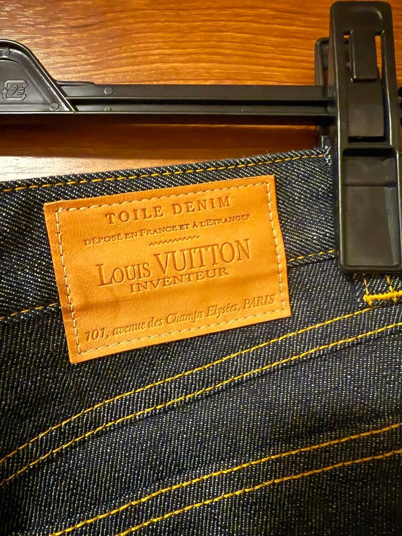 ルイヴィトン　デニムショートパンツ