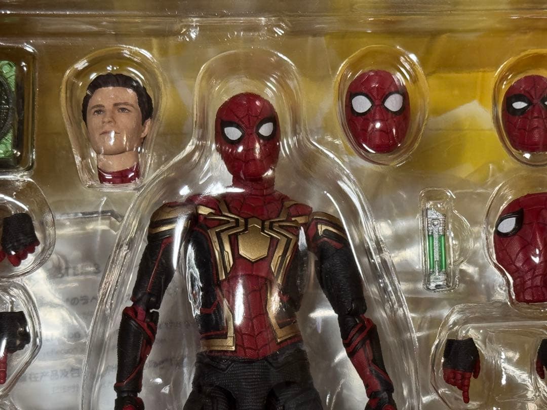 マフェックス MAFEX SPIDER-MAN INTEGRATED SUIT