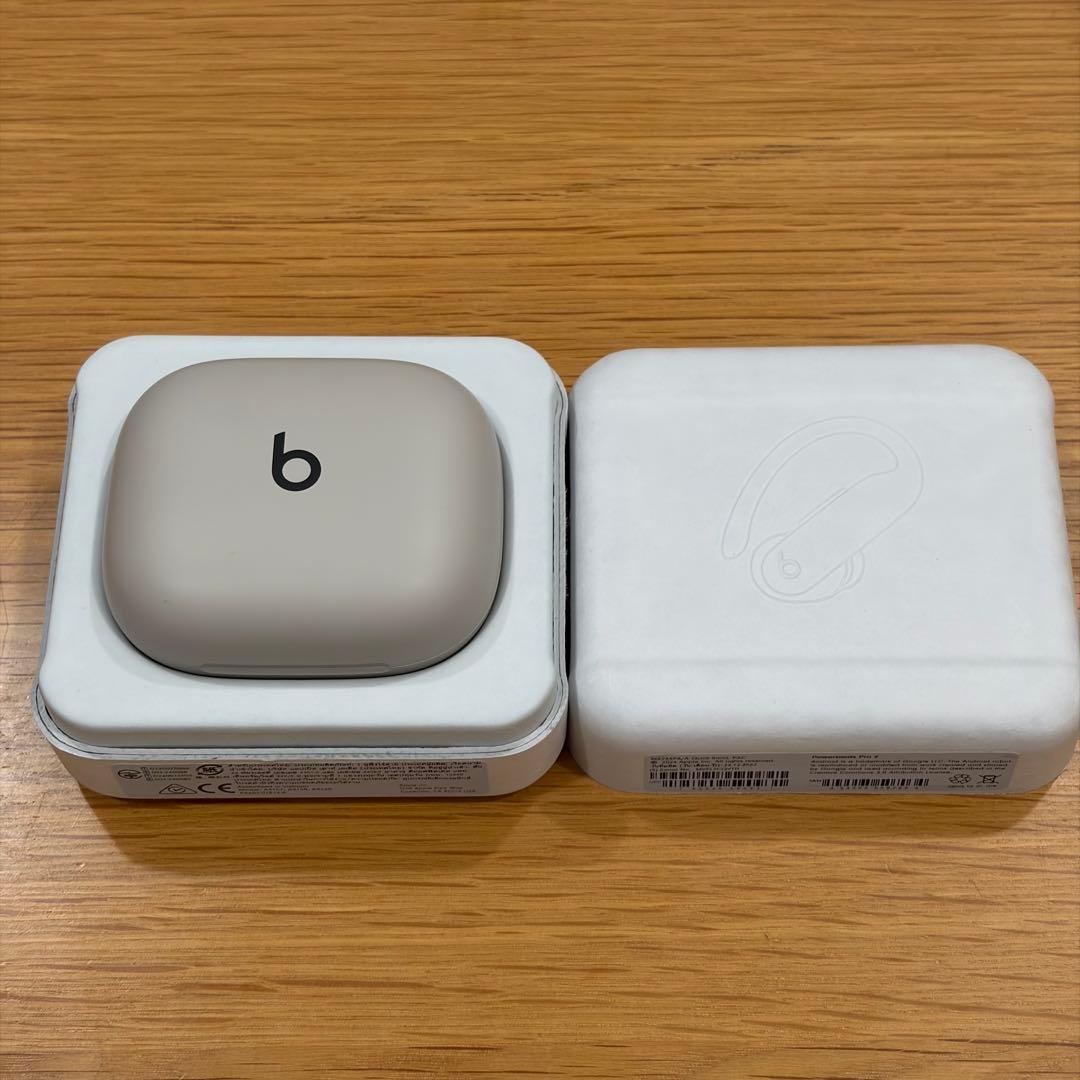 超美品 Power beats pro2 クイックサンド クリアーカバー付き