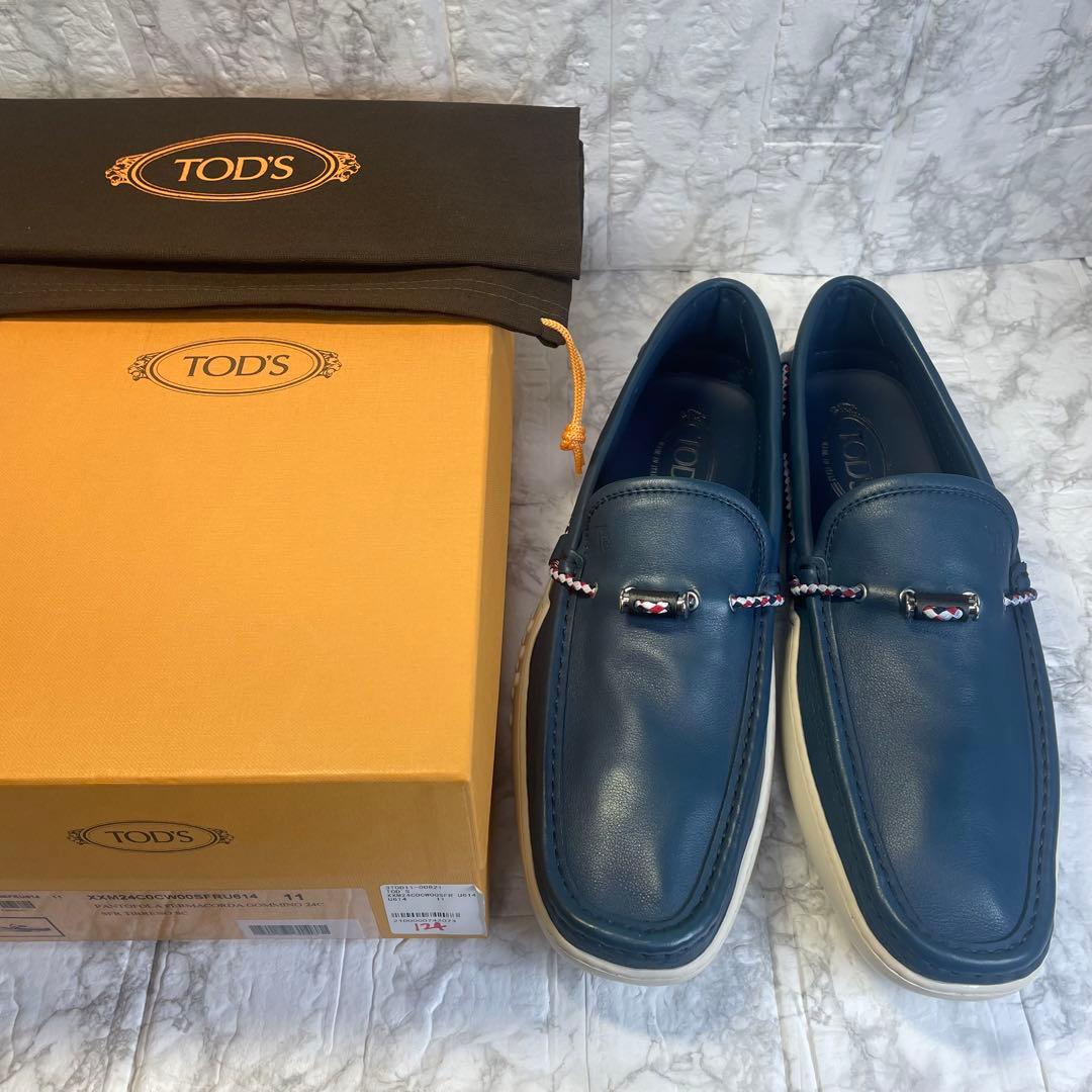 トッズ　レザー　ドライビングシューズ　ネイビー　箱　保存袋付　TOD’S 29