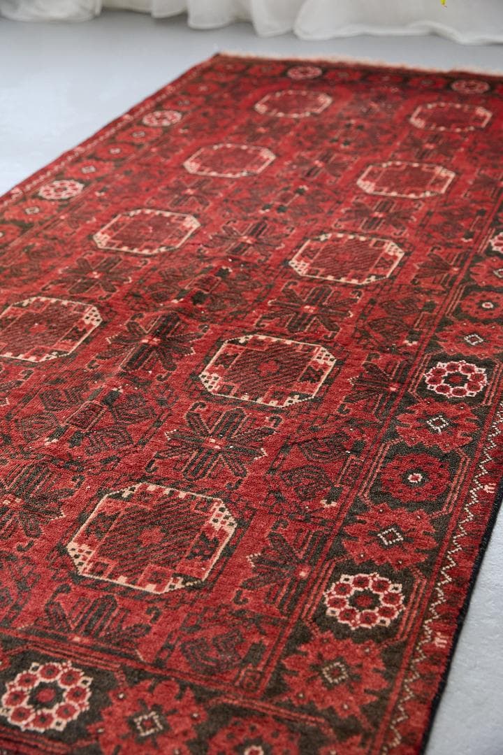 ヴィンテージ絨毯　トライバルラグ　トルクメン族　ウール（193×99cm）赤・黒