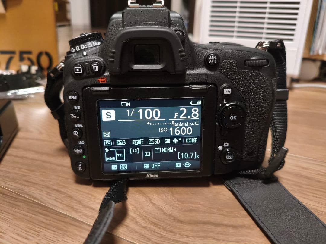 【週末限定値引】美品　Nikon D750 本体　シャッター数75,000回